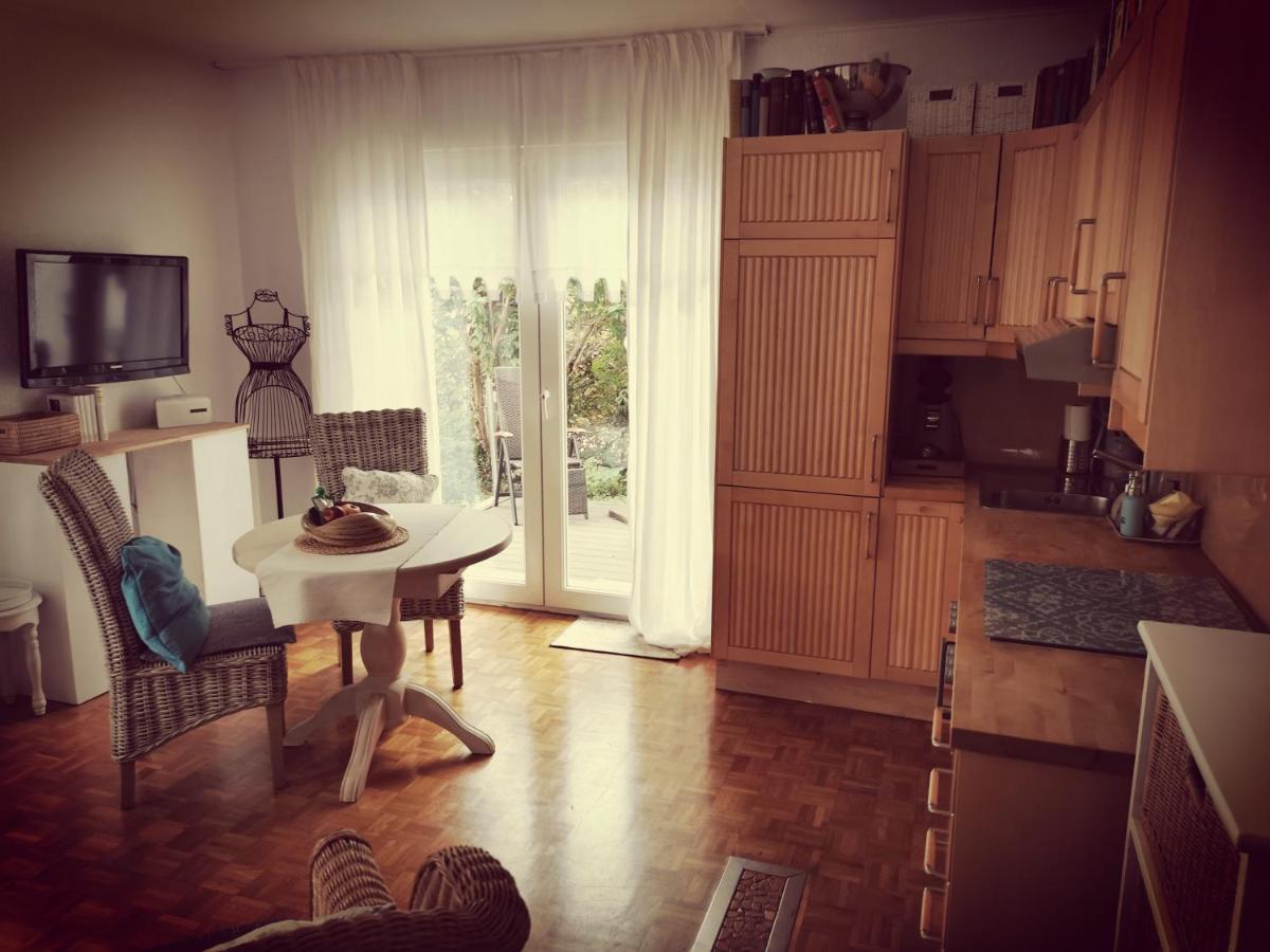 "Maison Blanche" - Das Gemuetliche Garten-Apartment Zwischen Koeln Und Duesseldorf Grevenbroich Extérieur photo